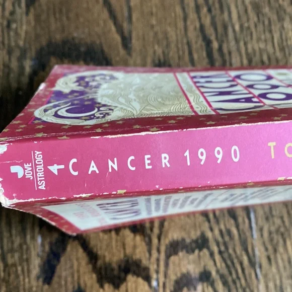 1990 Cancer Zodiac Sign Horoscope Paperback Book - Picture 6 of 6